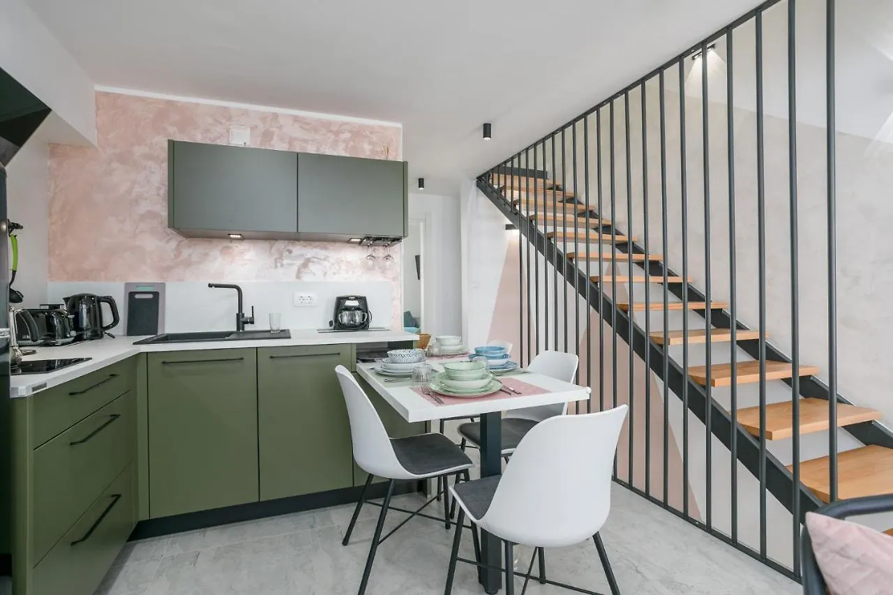 Apartment Apartmen Plus U Centru Blizu Plaze Njivice Croatia