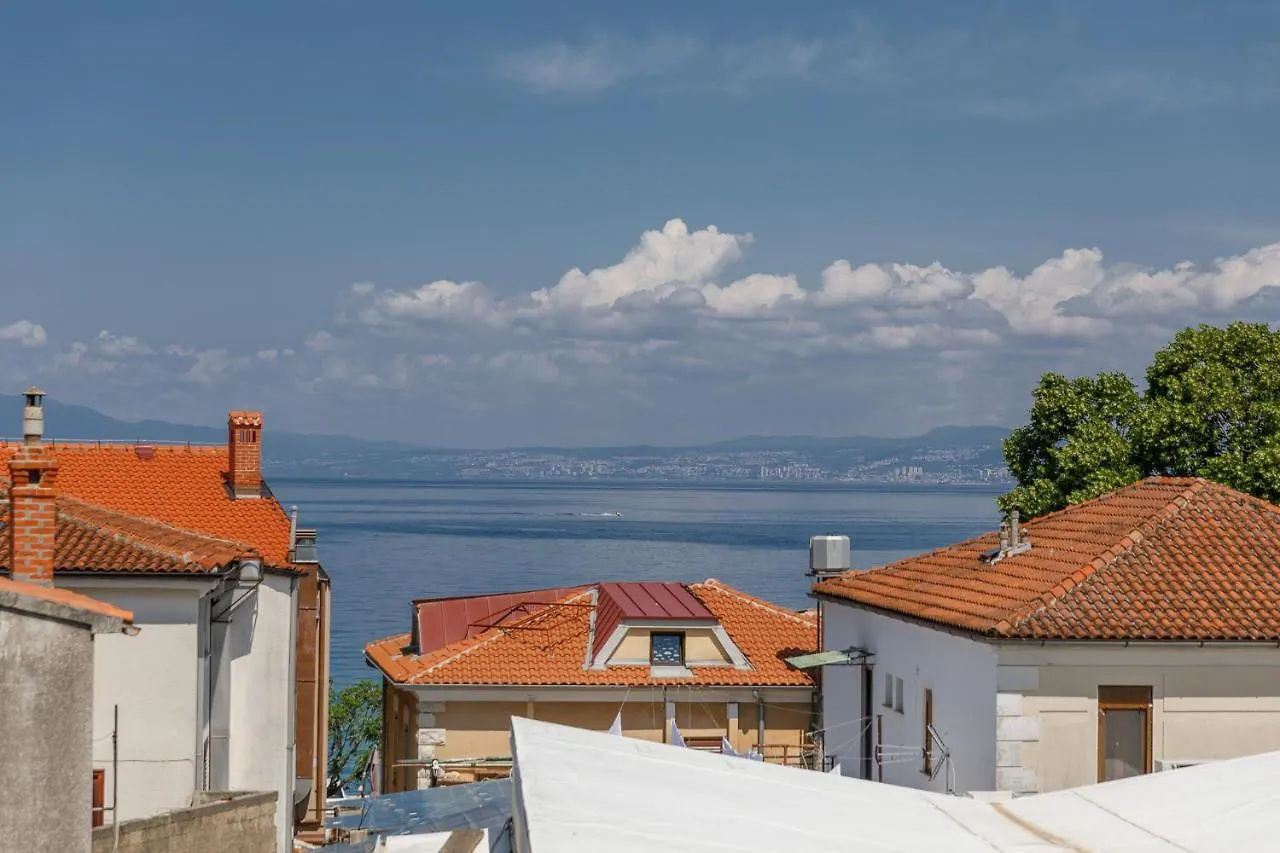 Apartment Apartmen Plus U Centru Blizu Plaze Njivice Croatia